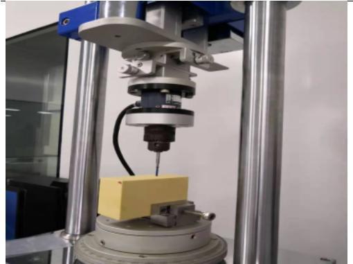 接骨釘?shù)妮S向撥出和扭轉(zhuǎn)旋入與生物旋出力學(xué)測試機的軸向撥出和扭轉(zhuǎn)旋入與旋出測試