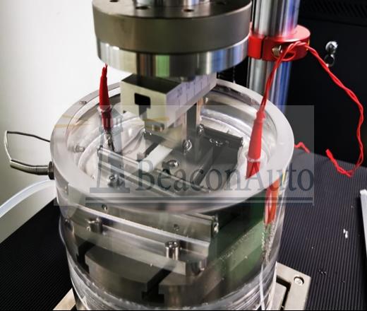 骨水泥彎曲疲勞性能試驗機