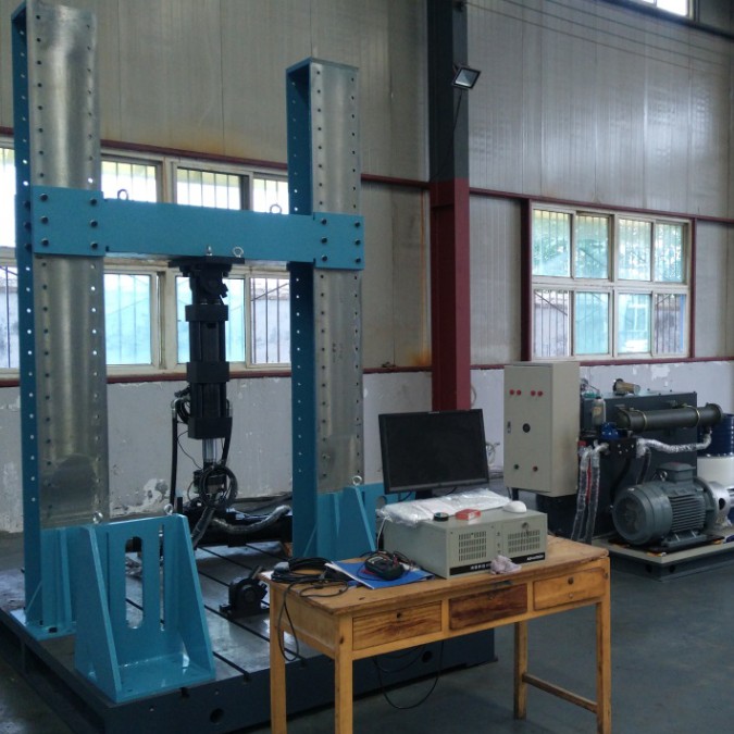 1669946797555720.jpg 汽車配件三角臂反復(fù)加載疲勞試驗機.JPG